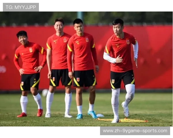 国足球员体能监测与管理优化，足球员体能训练计划